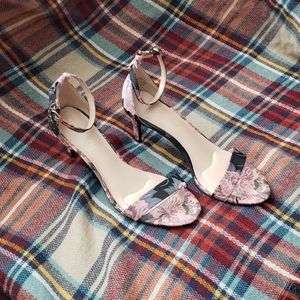 Kelly & Katie Sandals